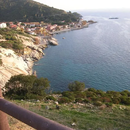 Semesterbostad Casetta Azzurra Pomonte