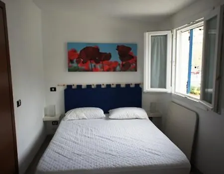 Casetta Azzurra Помонте